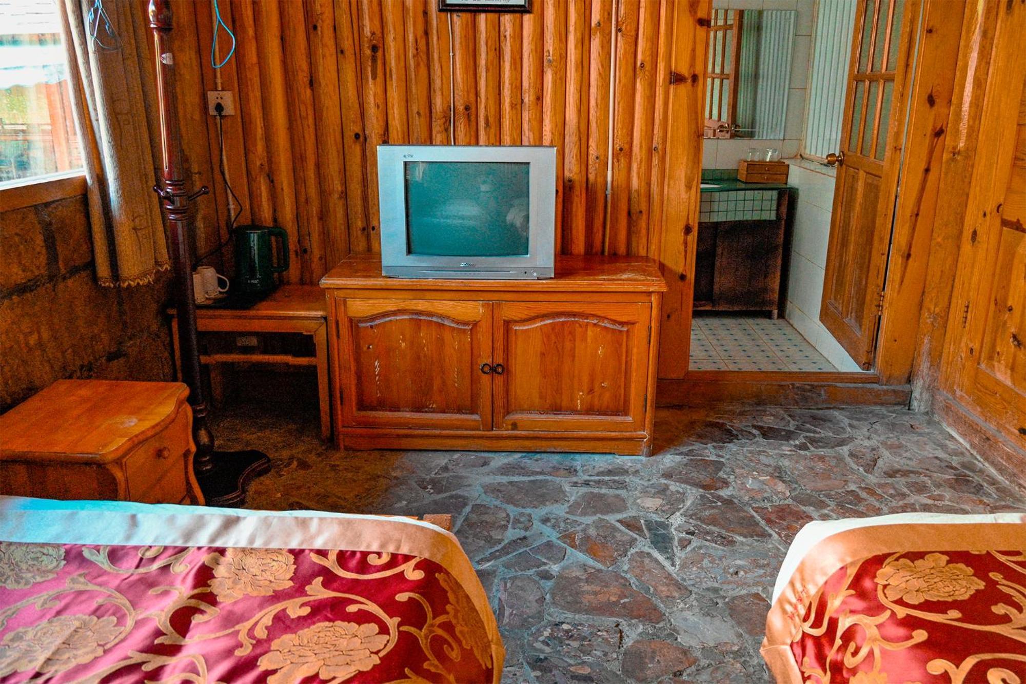 Tiger Leaping Gorge Sean'S Spring Guesthouse Shangri-La Habitación foto